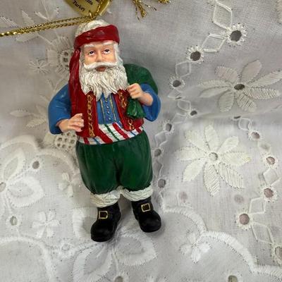 Santa around the world LOT