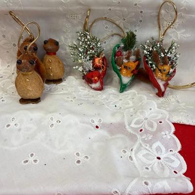 Vtg lot of 4 ornaments