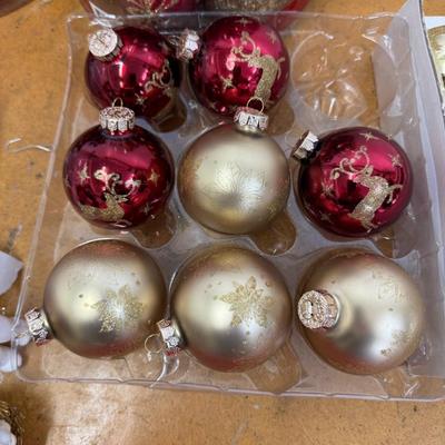 Lot of gold and maroon christmas ornament