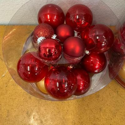 Lot of gold and maroon christmas ornament