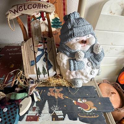 LARGE christmas lot