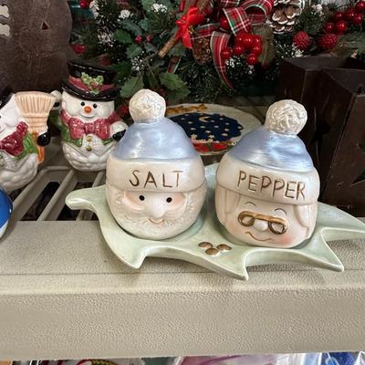 LARGE christmas lot