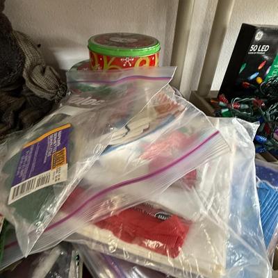 LARGE christmas lot