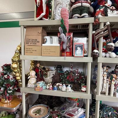 LARGE christmas lot