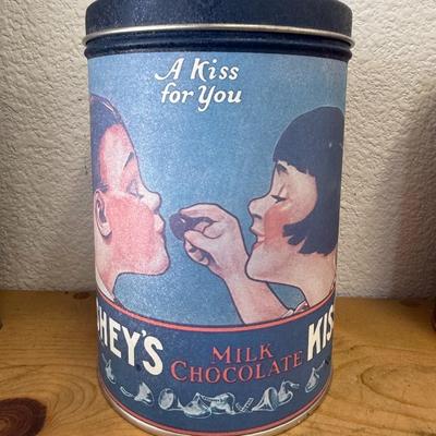 Vintage Collectible Hershey's Kisses Tin A Kiss For You 1980 Milk Chocolate