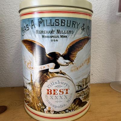 1982 Tall Flour Tin Chas. A. Pillsbury & Co Best 