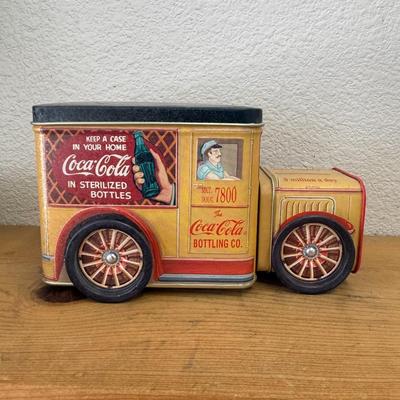 Coca Cola Vintage 1995 Delivery Truck Shaped Collector Tin Storage Box