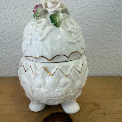 Porcelain Egg Shaped Trinket Box Porcelain 3 Footed Gold Trim w/ 3D Flowers