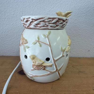 Beautiful Scentsy Birdbath Wax Melts Oil Warmer White & Yellow Brown
