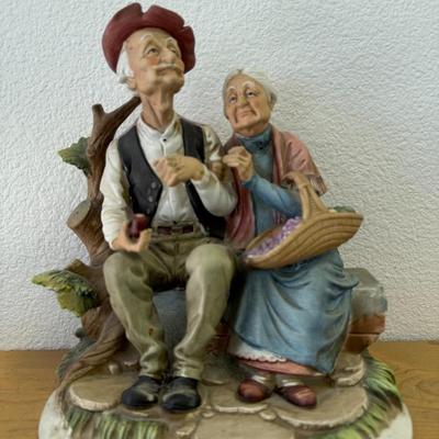 1977 NAPCOWARE C9412 PORCELLANE D'ARTE FIGURINES OLD MAN & WOMAN