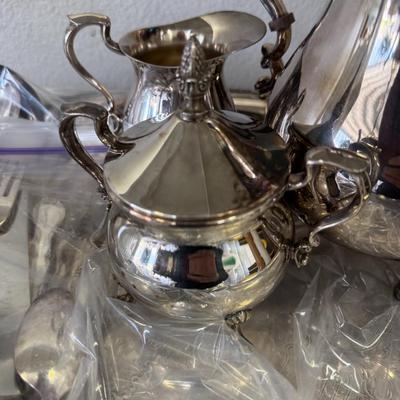 Vintage Silver Plated Coffee Pot Teapot and Silver w. silverware