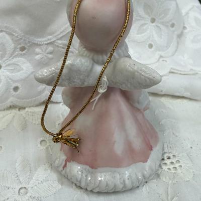 Vintage Giftco Inc Winged Kissing Angels Pink Green Set Of 2