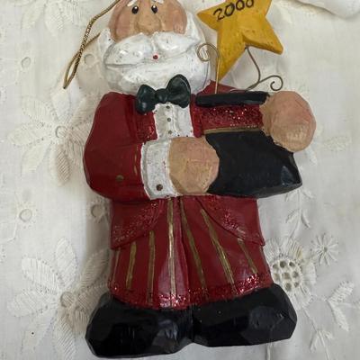 Eddie Walker Midwest Cannon Falls Resin 1999 Calendar Santa Christmas Ornament