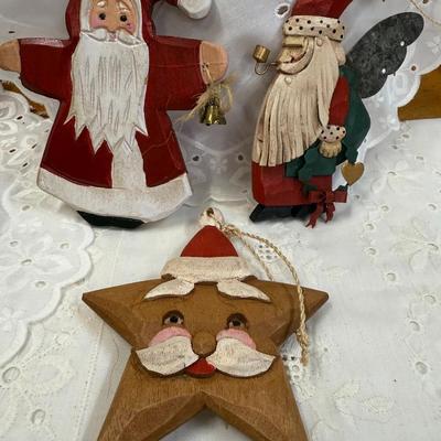 Set of wooden chrismtas ornament