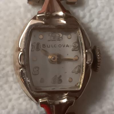 LADIES BULOVA L3 - 10K ROLLED GOLD PLATE WATCH