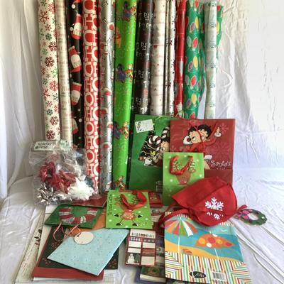 G8121 Large Lot of Christmas Wrapping