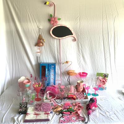 G8136 Large Pink Flamingo Decorative Lot