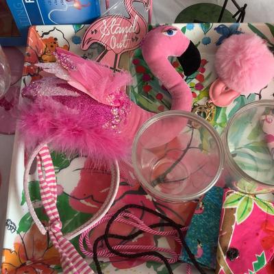 G8136 Large Pink Flamingo Decorative Lot