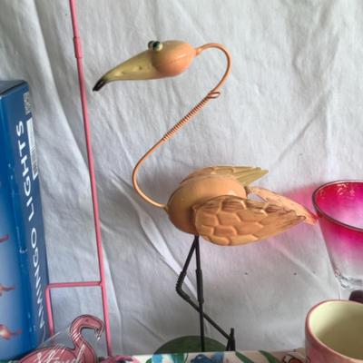 G8136 Large Pink Flamingo Decorative Lot