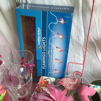 G8136 Large Pink Flamingo Decorative Lot