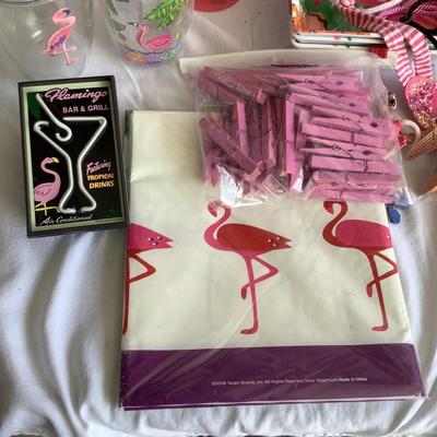 G8136 Large Pink Flamingo Decorative Lot