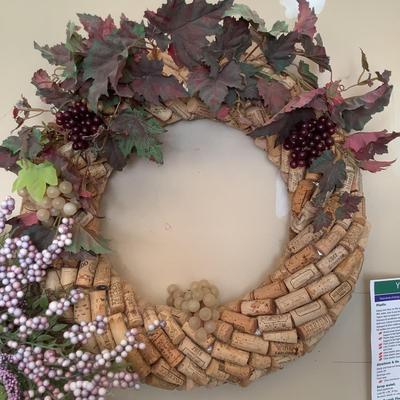G8149 Lot of Two Wreaths