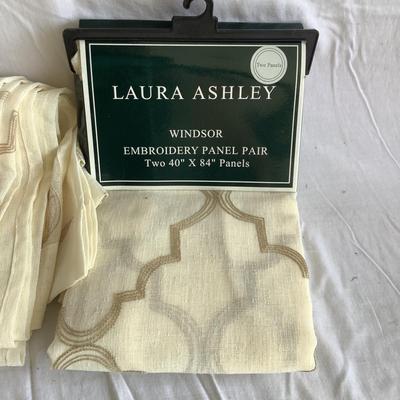 G8150 Laura Ashley Windsor Collection Curtain Panels