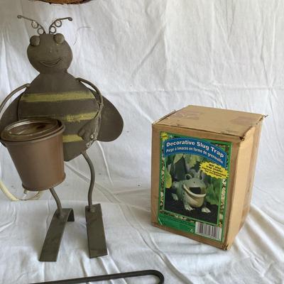 G8153 Garden Decor and Hanging Basket Lot