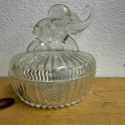 Vtg Jeannette Clear Elephant Glass Powder Jar/Candy Dish Lidded Trinket Box