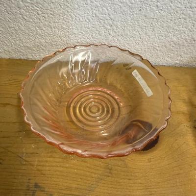 Jeannette Glass Co SWIRL "P