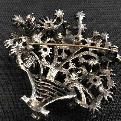 Vintage Art Brooch