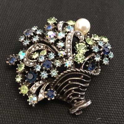 Vintage Art Brooch