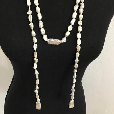 Beautiful vintage Baroque pearl necklace
