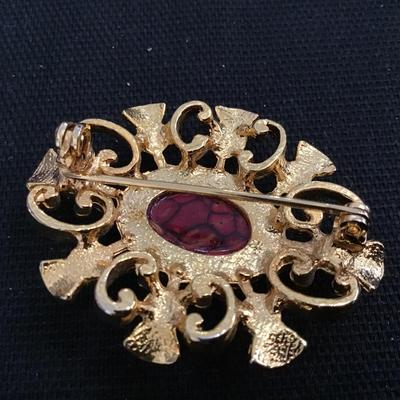 Marbled Cabochon Brooch