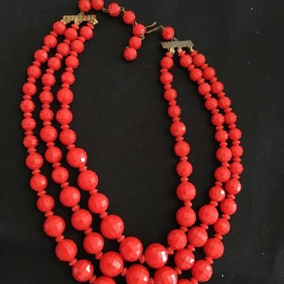 Vintage Faux Beaded Necklace