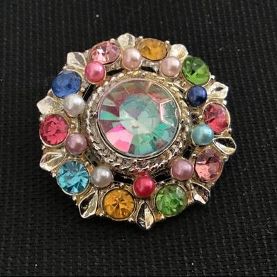 Dainty Colorful Rhinestone Pearl Brooch