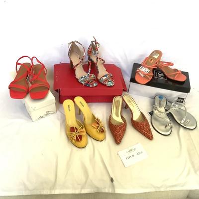 MB8176 Lot of Ladies Sandals, Mules and more Sizes 6.5, 7