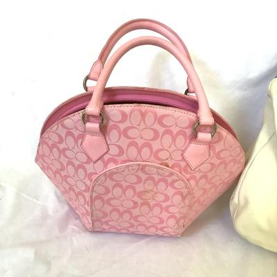 MB8212 Lot of Coach Bag and C Logo Bag