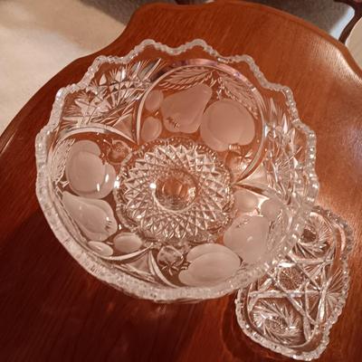 CRYSTAL SERVING PIECES