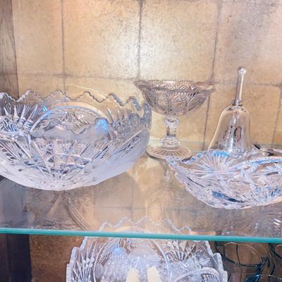 CRYSTAL SERVING PIECES