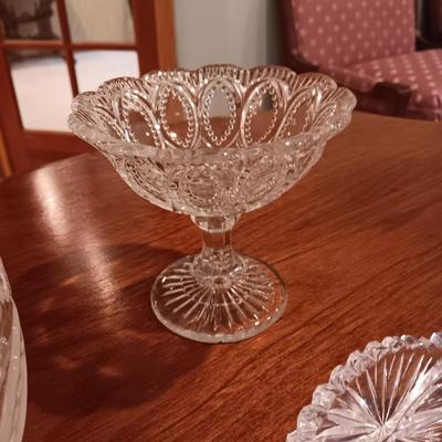 CRYSTAL SERVING PIECES
