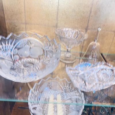CRYSTAL SERVING PIECES