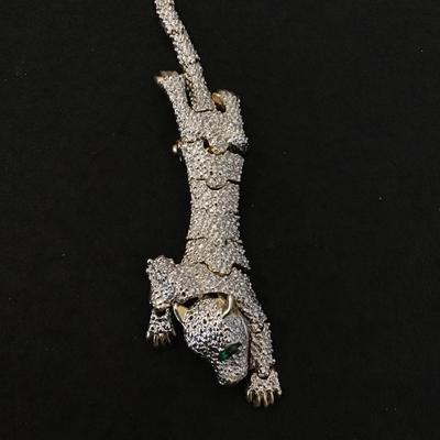 Vintage Rhinestone Leopard Green Rhinestone Eyes Articulating Shoulder Brooch