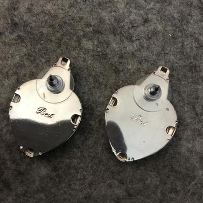 Vintage Best enameled stud earrings