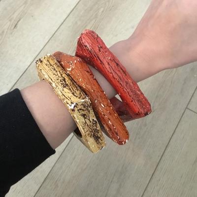 Super cute & cool vintage plastic Lucite type bangle bracelets