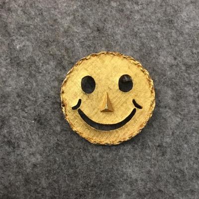 Vintage, happy face gold tone , brooch pin