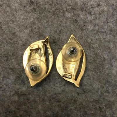 Vintage, gold, toned cream, white enamel stud earrings