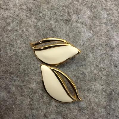 Vintage, gold, toned cream, white enamel stud earrings