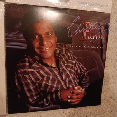 KENNY ROGERS, CHARLEY PRIDE AND ANNE MURRAY ON VINYL RECORDS