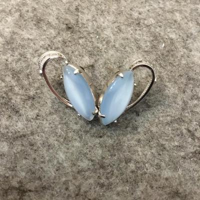 Beautiful, silver plated moonglow stud earrings